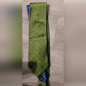 Tommy Hilfiger Men’s Pure Silk Tie Green Polka Dots Blue
